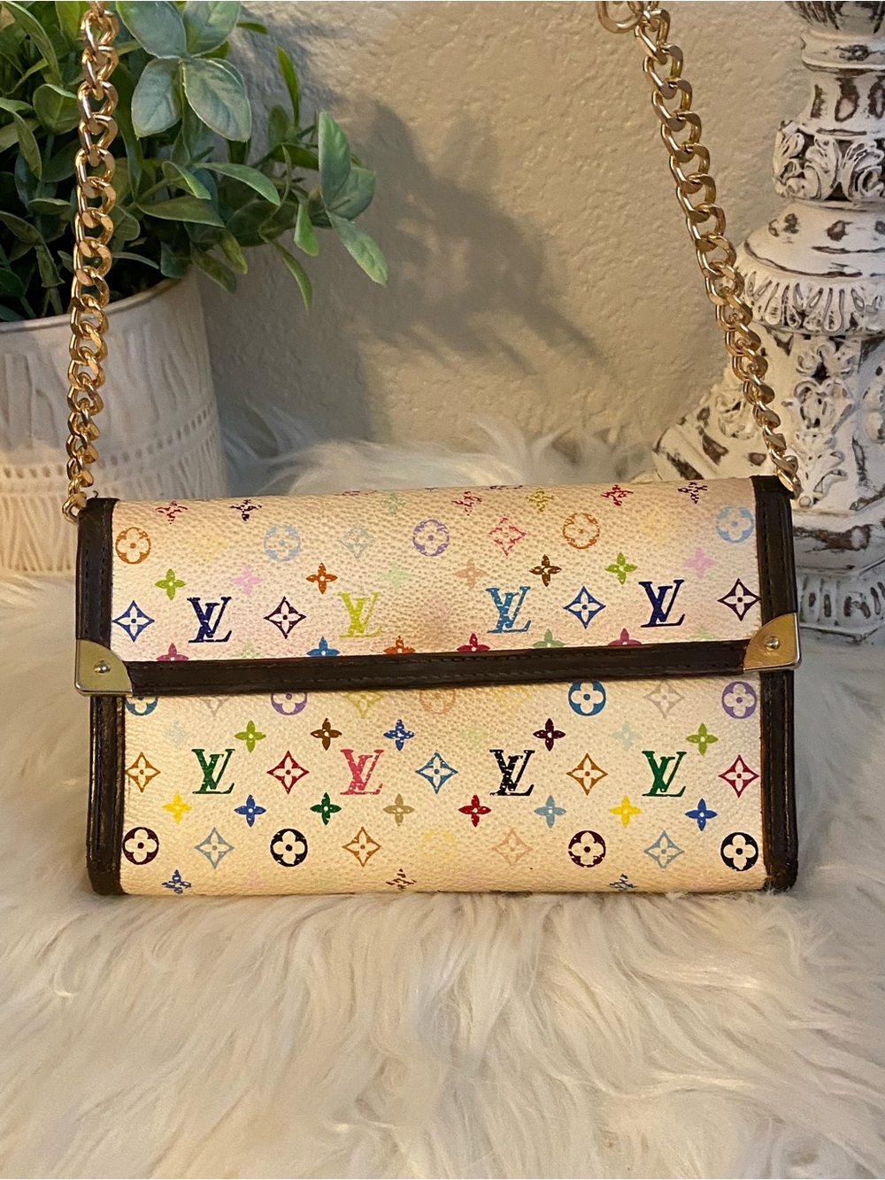 Louis Vuitton Murakami White Long Snap Wallet w/ Chain - Picture 2 of 16